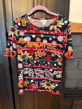 LuLaRoe Black Short-Sleeve Tee with Multicolor Floral Stripes